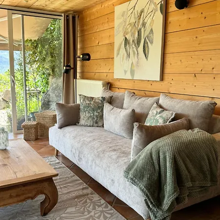 L'instant Causse Entier Pensión Millau