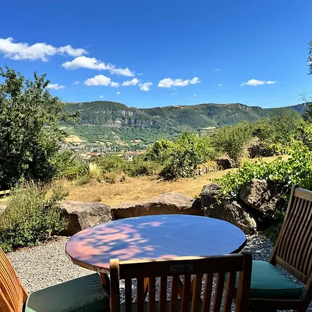 L'instant Causse Entier Pensión 3*